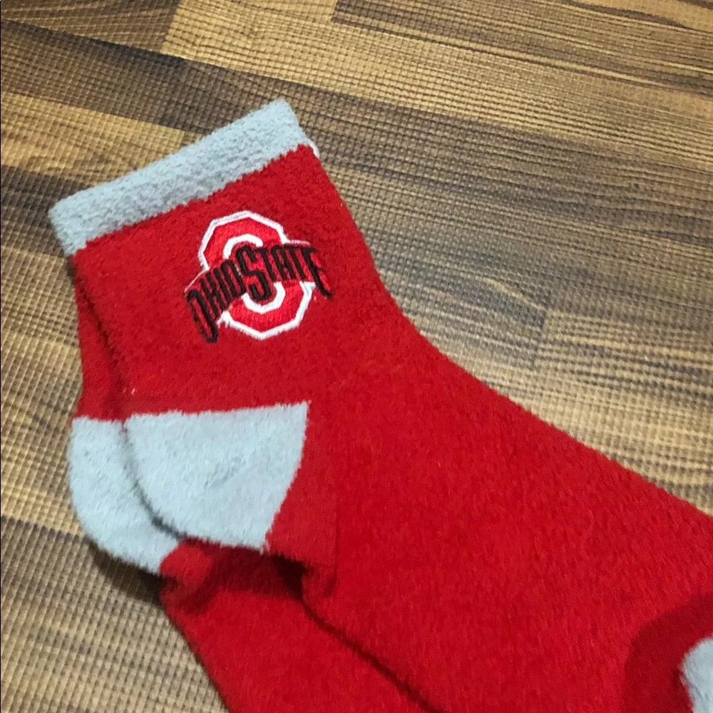 NWOT Ohio State Red & Gray Fuzzy Ankle Socks